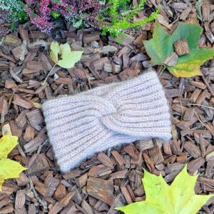 Peapael. Meriinovillasest lõngast. Alpakavillasest lõngast. Käsitsi kootud. Meriinovill. Alpakavill. Patentkoes. Käsitöö. Eesti käsitöö. Meriinovillane. Alpakavillane.