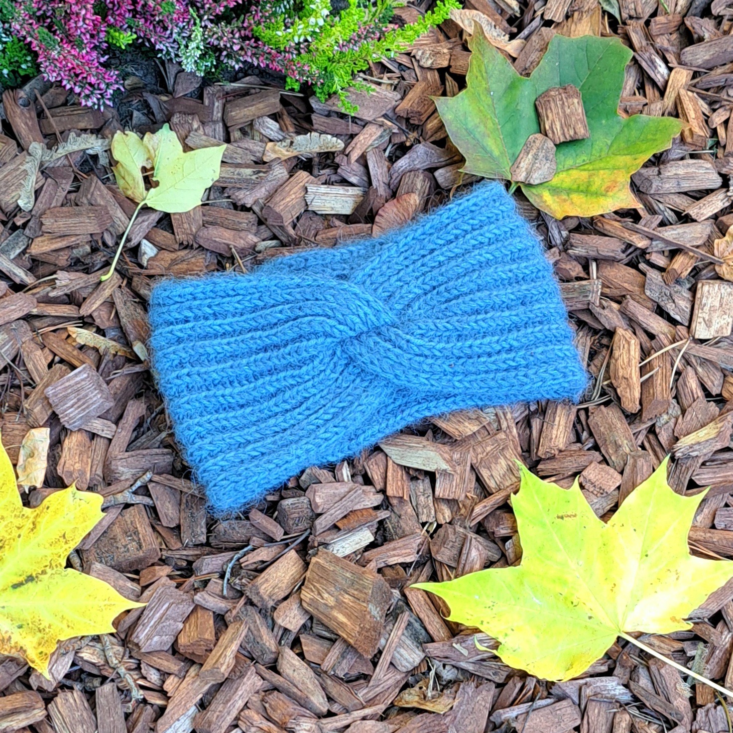 Peapael. Meriinovillasest lõngast. Alpakavillasest lõngast. Käsitsi kootud. Meriinovill. Alpakavill. Patentkoes. Käsitöö. Eesti käsitöö. Meriinovillane. Alpakavillane.