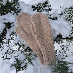 Alpakavillased labakindad beežid