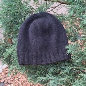 Alpaka-meriino beanie soonikuga must